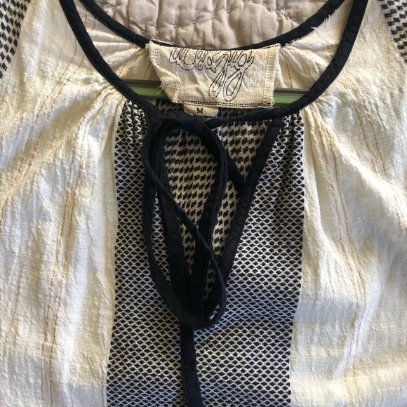 Ace&Jig cream & black gauzy cotton top M turnaround (can be worn front/back) - Picture 9 of 9